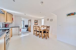 Photo 16- click for photo gallery